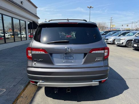 Used 2019 Honda Pilot Touring image 8