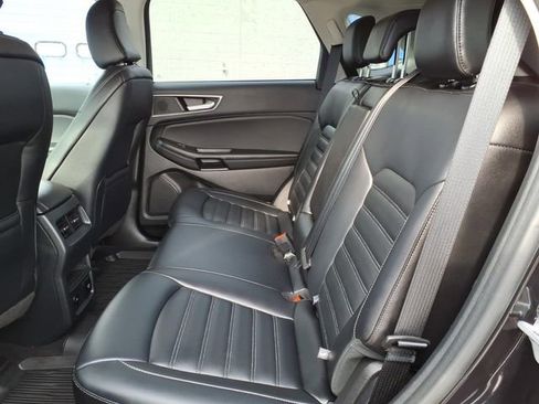 Used 2022 Ford Edge SEL w/ Convenience Package AWD/4WD image 12