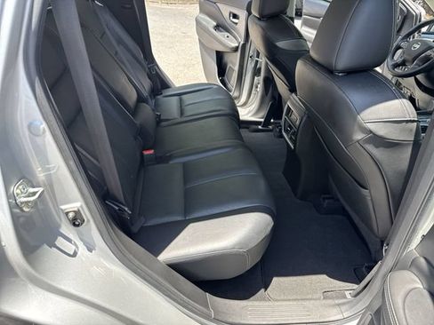 Used 2021 Nissan Murano SL w/ SL Moonroof Package FWD image 11