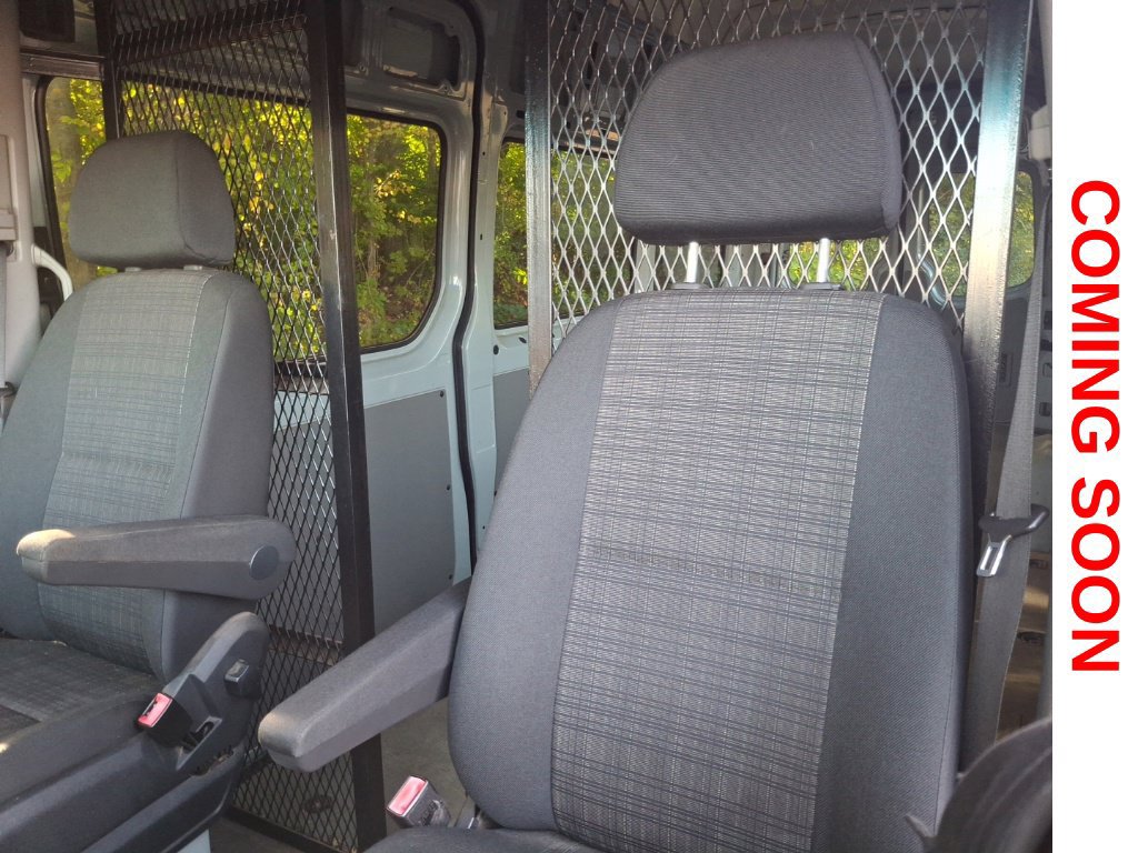 Used 2015 Freightliner Sprinter 2500 RWD image 11