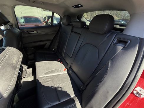 Used 2021 Alfa Romeo Stelvio Sprint w/ Nero Edizione image 14