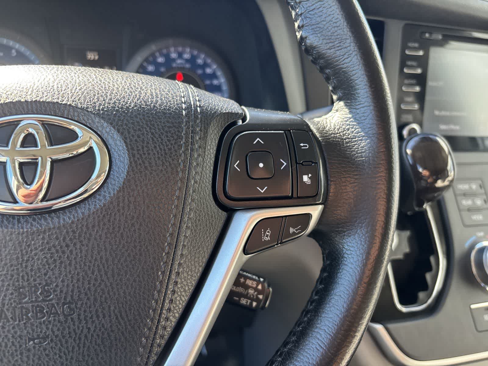 Used 2020 Toyota Sienna XLE FWD image 12