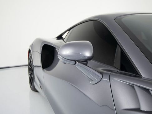 Used 2023 McLaren Artura image 33