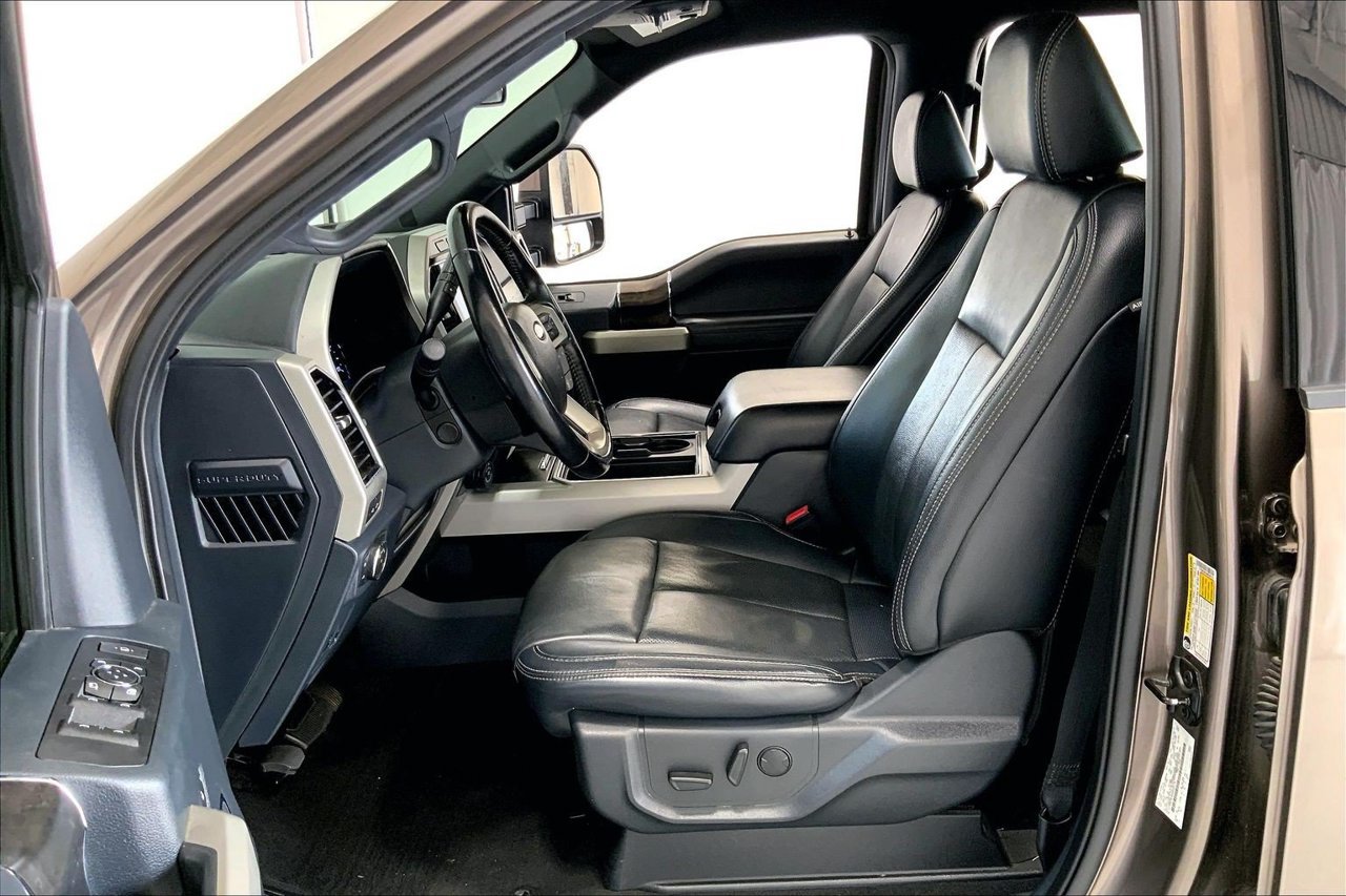 Used 2022 Ford F350 Lariat w/ Lariat Ultimate Package AWD/4WD image 15