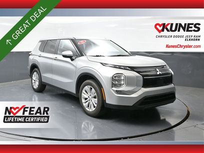 Used 2025 Mitsubishi Outlander ES