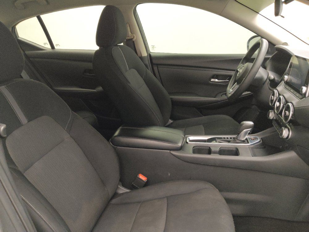 Used 2025 Nissan Sentra SV FWD image 21