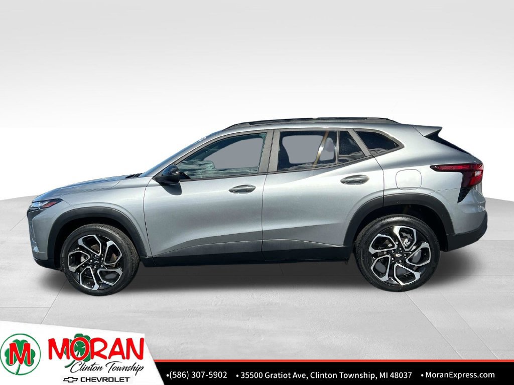 Certified 2024 Chevrolet Trax RS w/ Driver Confidence Package FWD image 3