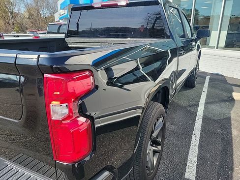 Used 2023 Chevrolet Silverado 1500 RST w/ Z71 Off-Road Package image 3