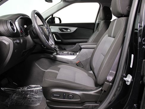 Used 2025 Chevrolet Blazer LT FWD image 27