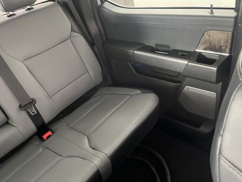 Used 2023 Ford F150 Lightning Lariat image 21