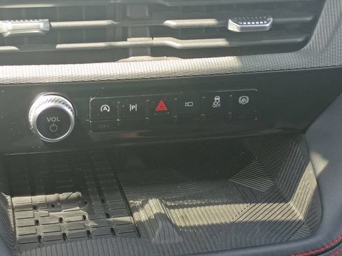 Used 2025 Ford Explorer ST-Line w/ Premium Package RWD image 25