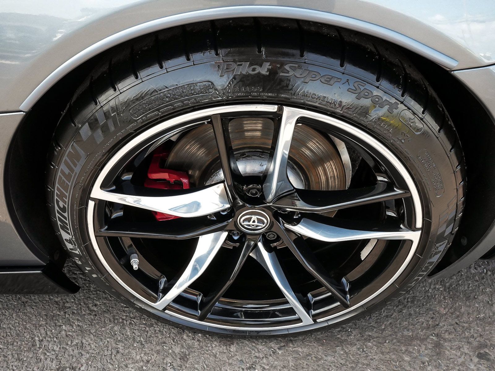 Used 2021 Toyota Supra Premium w/ Driver Assist Package RWD image 10