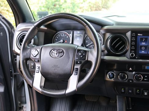 Used 2021 Toyota Tacoma TRD Off-Road w/ Technology Package AWD/4WD image 48