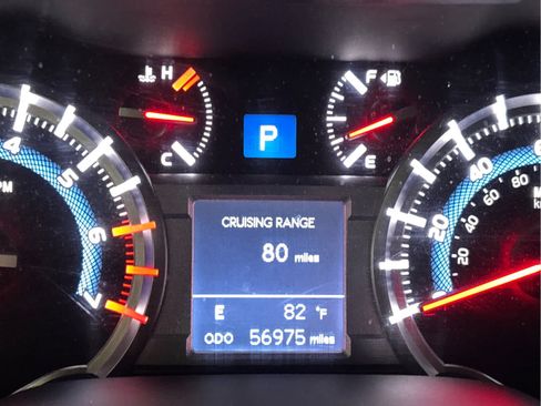 Used 2018 Toyota 4Runner TRD Off-Road Premium AWD/4WD image 11