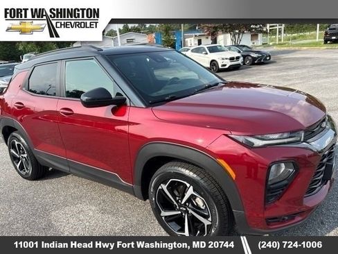 Used 2022 Chevrolet TrailBlazer RS w/ Sun and Liftgate Package AWD/4WD image 5