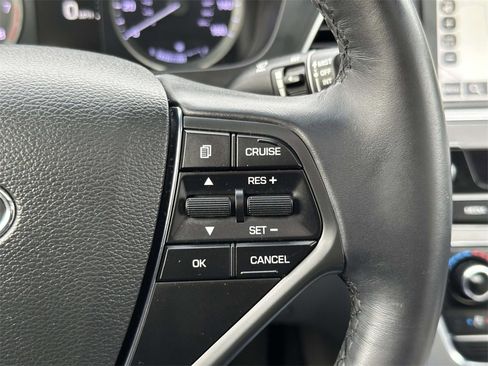 Used 2017 Hyundai Sonata Limited w/ Tech Package 03 image 10