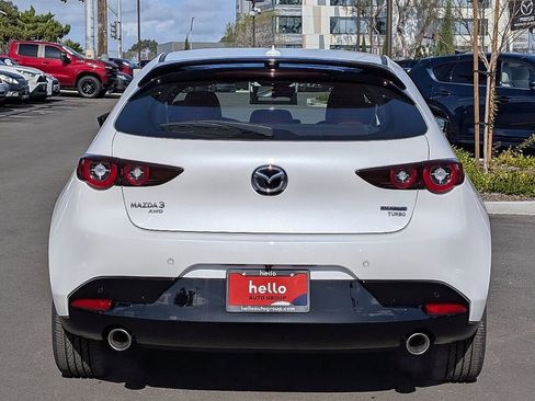 New 2026 MAZDA MAZDA3 Hatchback w/Premium Plus Pkg image 10
