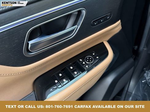 Used 2025 INFINITI QX80 Sensory image 19