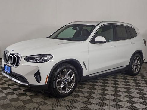 Used 2023 BMW X3 xDrive30i AWD/4WD image 11