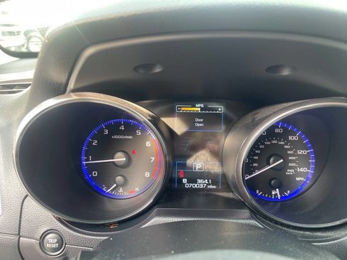 Used 2017 Subaru Outback 2.5i Limited image 12