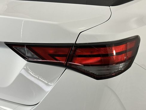 Certified 2025 Nissan Sentra S FWD image 25