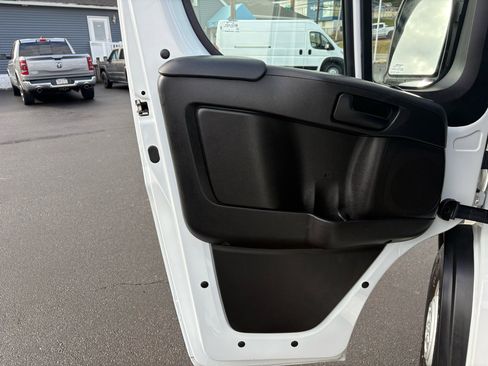 Used 2023 RAM ProMaster 2500 image 15