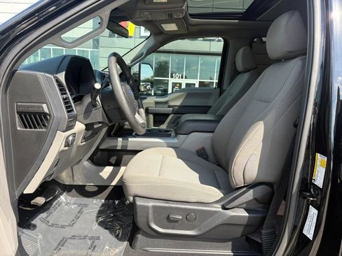 Used 2021 Ford F250 XLT w/ XLT Premium Package AWD/4WD image 7