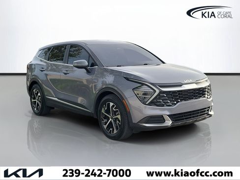Used 2024 Kia Sportage EX FWD image 1