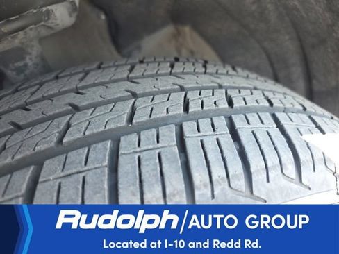 Used 2021 Toyota Highlander L FWD image 28
