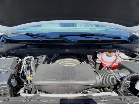 New 2026 Cadillac Escalade ESV Platinum Sport w/ LPO, ONYX Package image 34