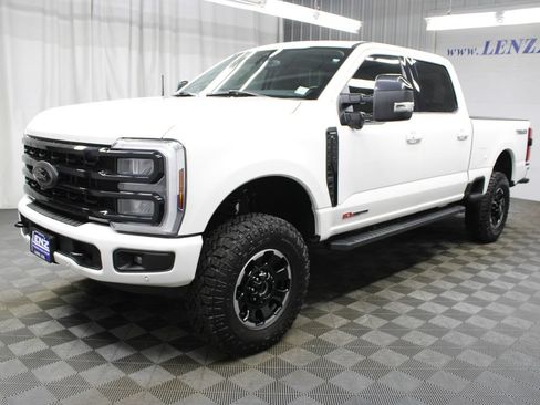 Used 2024 Ford F250 Lariat w/ Lariat Ultimate Package AWD/4WD image 10