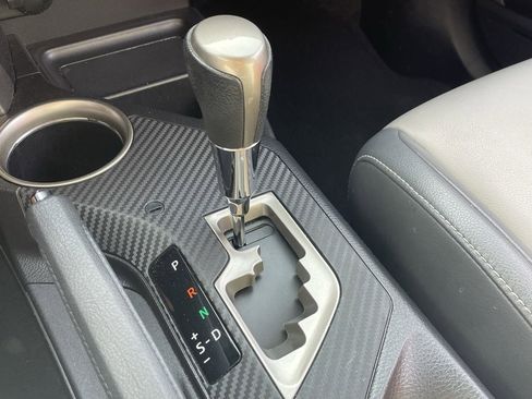 Used 2013 Toyota RAV4 Limited image 4