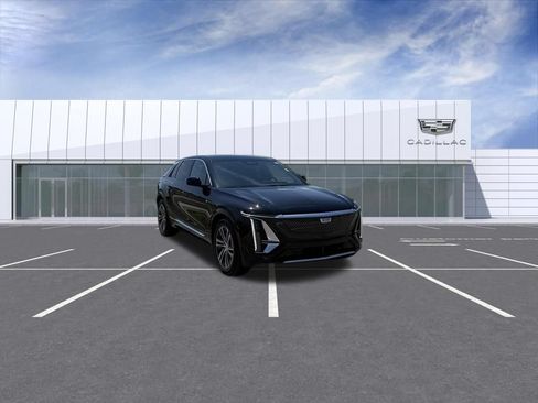 Certified 2024 Cadillac Lyriq Luxury AWD/4WD image 1
