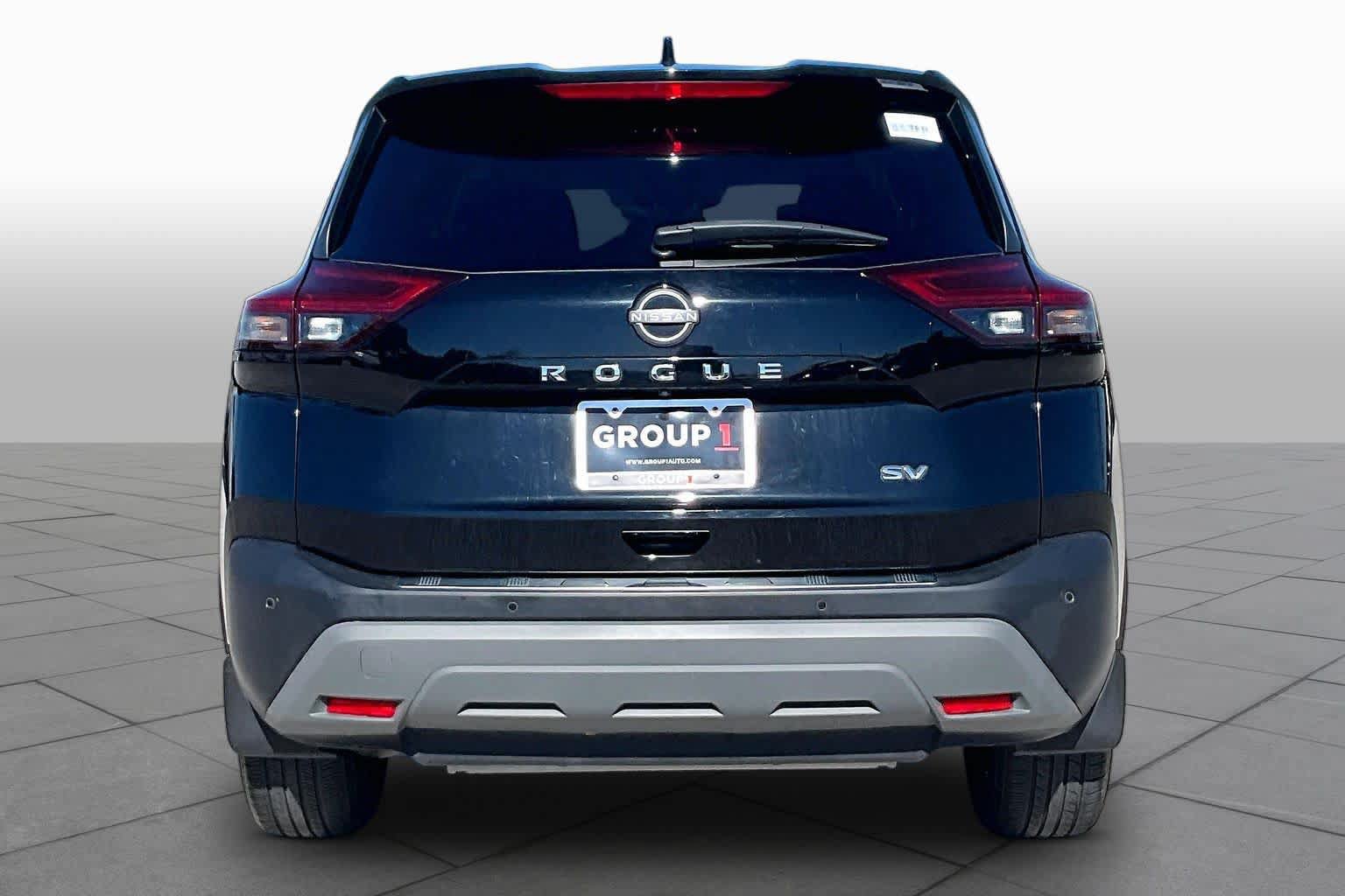 Used 2023 Nissan Rogue SV FWD image 5