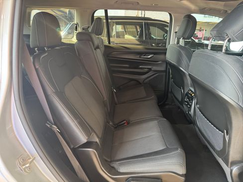 Used 2023 Jeep Grand Cherokee L Laredo AWD/4WD image 30