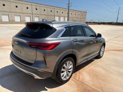 Used 2019 INFINITI QX50 Essential w/ Premium Heat Package AWD/4WD image 5