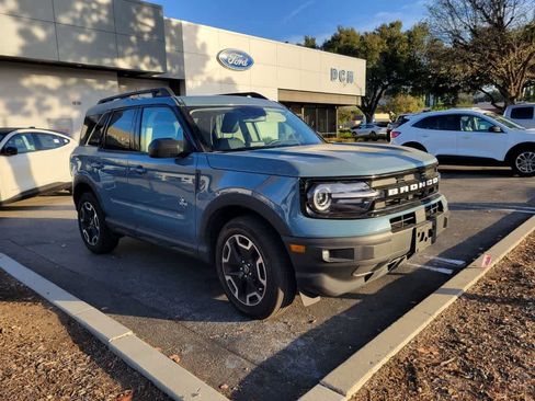 Used 2023 Ford Bronco Sport Outer Banks w/ Tech Package image 9