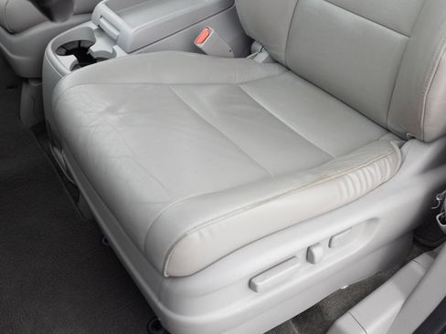 Used 2016 Honda Odyssey EX-L image 23