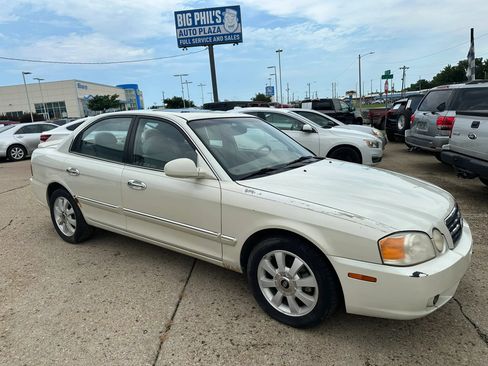 Used 2004 Kia Optima FWD image 1