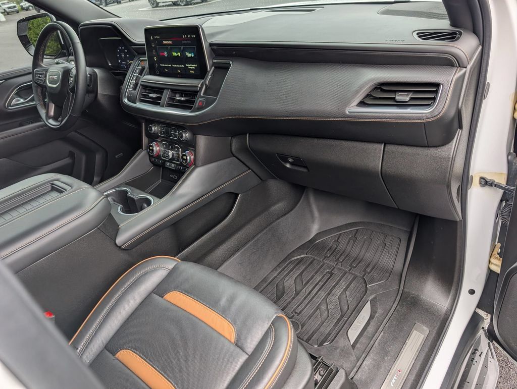 Used 2024 GMC Yukon AT4 AWD/4WD image 26