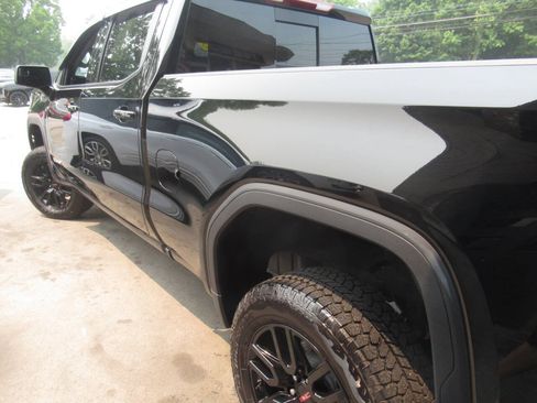 Used 2025 GMC Sierra 1500 Elevation w/ Preferred Package AWD/4WD image 15