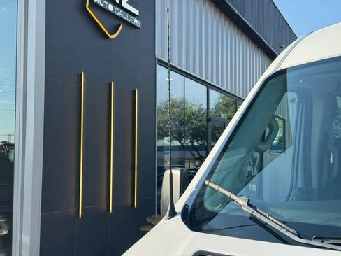 Used 2019 Ford Transit 350 XLT RWD image 47