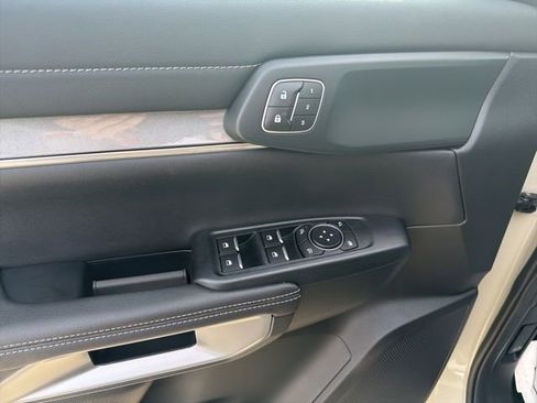 New 2025 Ford Ranger Lariat w/ Trailer Tow Package image 13