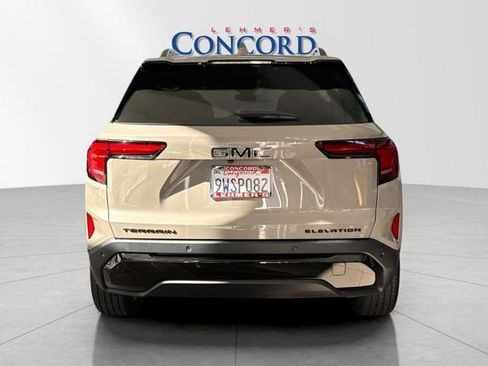 Used 2026 GMC Terrain Elevation w/ Black Edition image 5