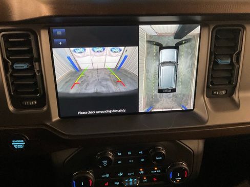 Used 2022 Ford Bronco Outer Banks AWD/4WD image 19