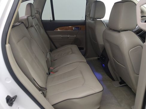 Used 2015 Lincoln MKX FWD w/ Equipment Group 102A image 19