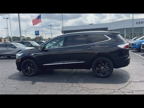 Certified 2024 Buick Enclave Essence w/ Experience Buick Package AWD/4WD image 5