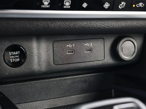 Used 2024 Nissan Rogue SV image 22