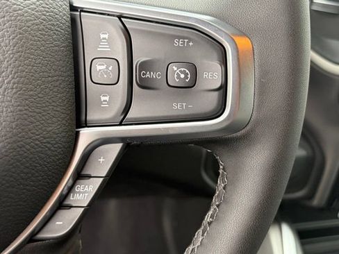 New 2026 RAM 2500 Big Horn AWD/4WD image 18