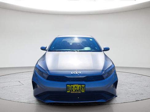 Used 2024 Kia Forte LXS w/ LXS Technology Package FWD image 8